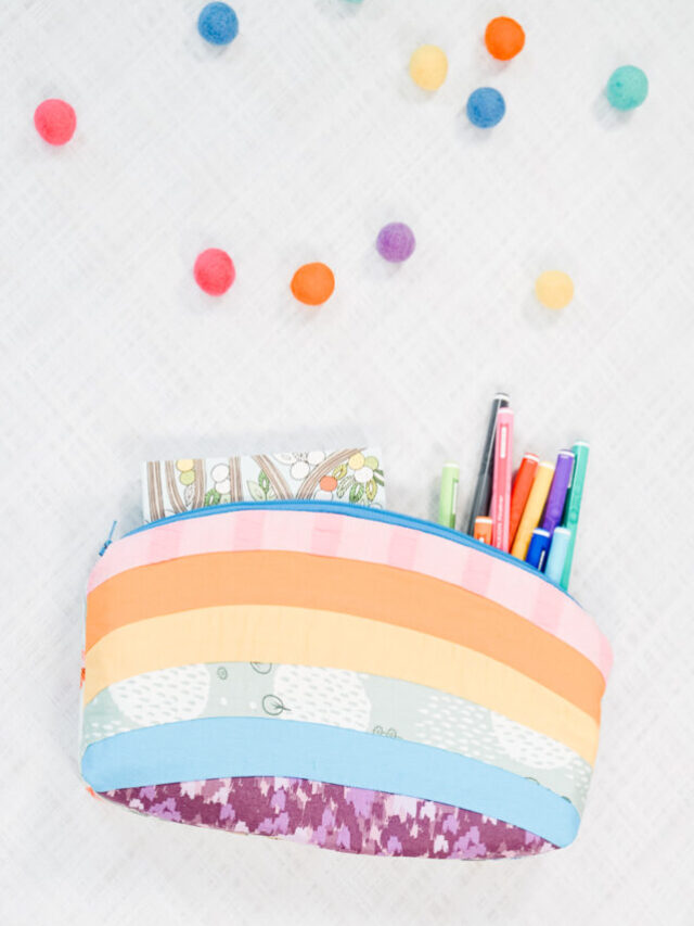 Free Curved Top Zipper Pouch Pattern