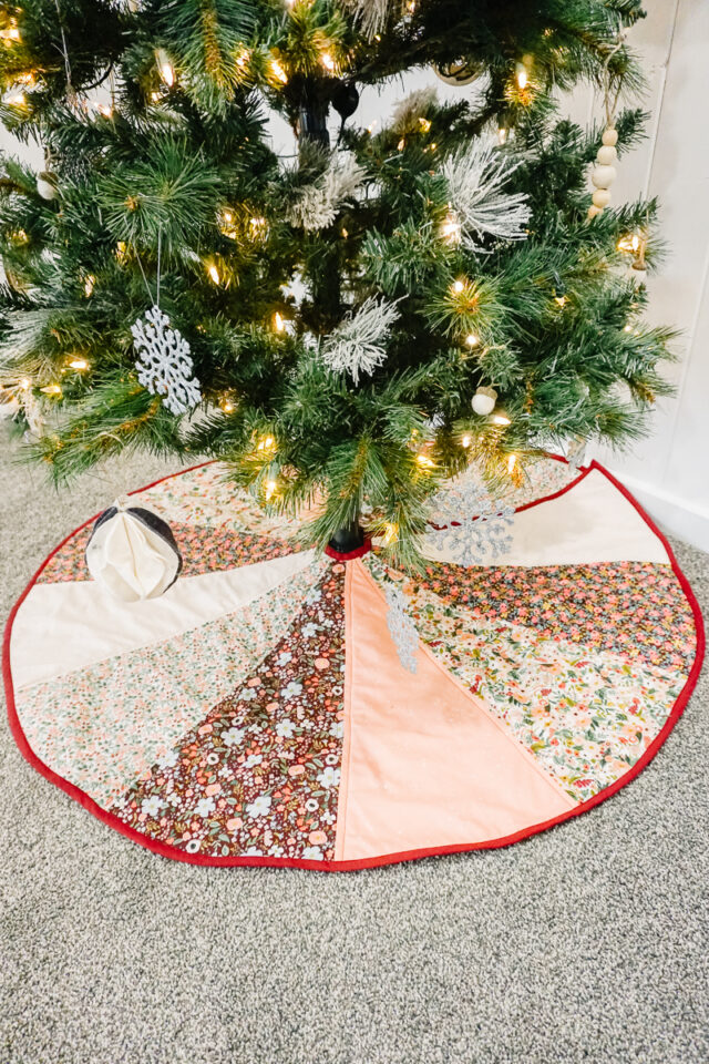Christmas Tree Skirt Sewing Pattern