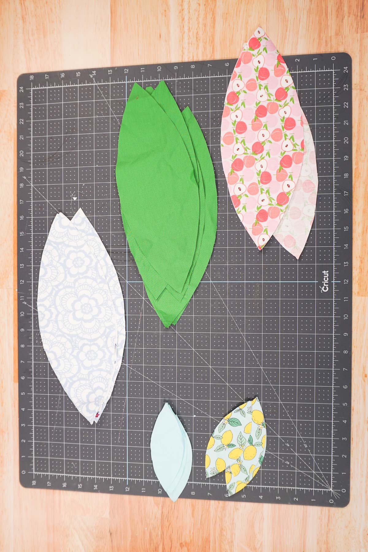 cut out the fabric pieces