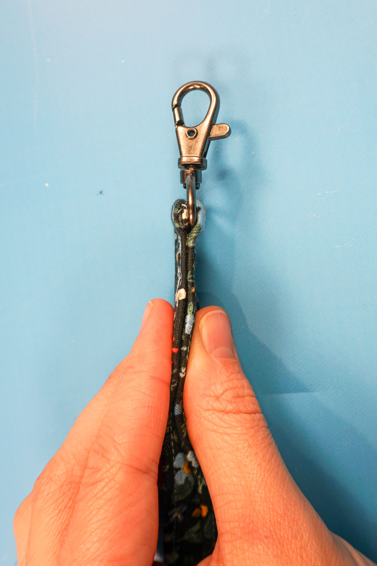 flip around and slide the lobster claw to the end and sew the seam allowance