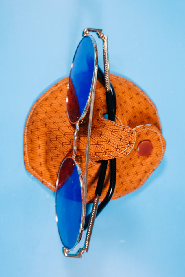 sew DIY eyeglass stand
