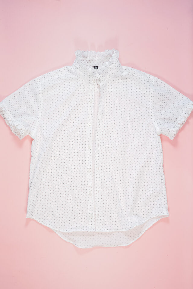 How to Refashion a Men's Shirt to a Women's Shirt