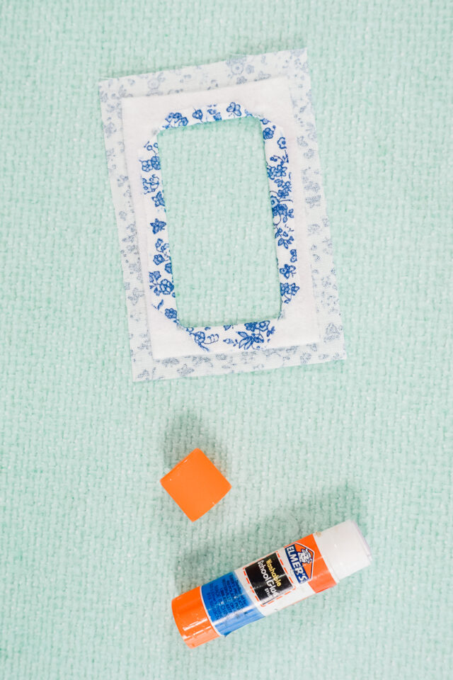 glue inside edges in around the felt