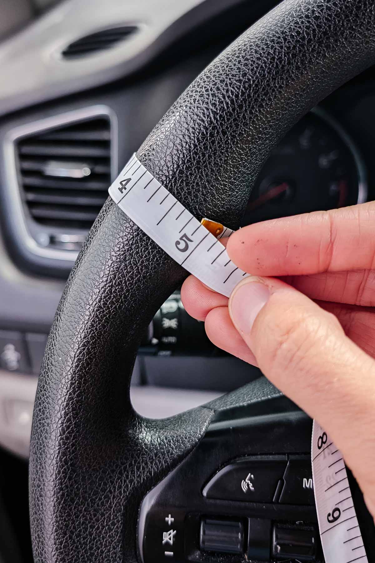 measure around steering wheel