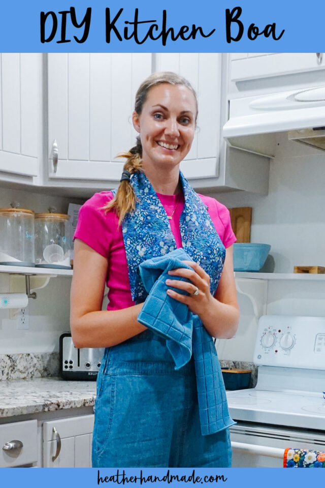 DIY Kitchen Boa (or Kitchen Scarf) with a Towel