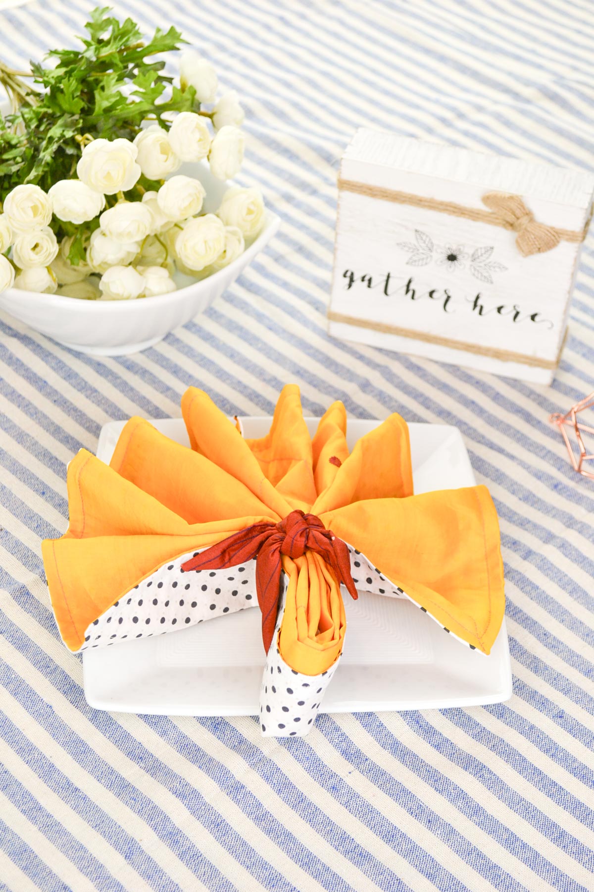 DIY Cloth Napkins for Pretty Tables