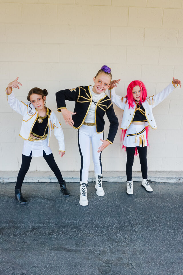 diy huntrix costume kpop demon hunters