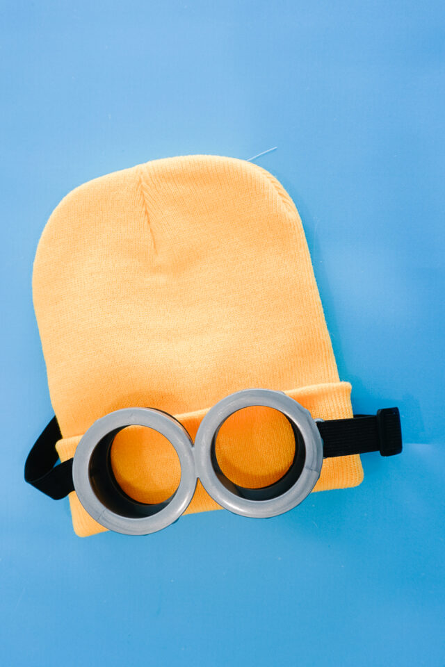 yellow hat and goggles