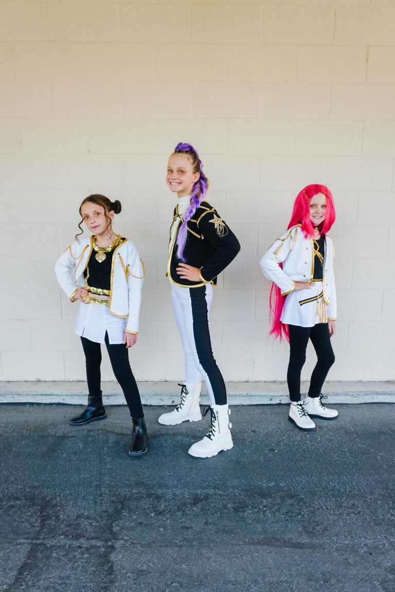 diy huntrix costume kpop demon hunters