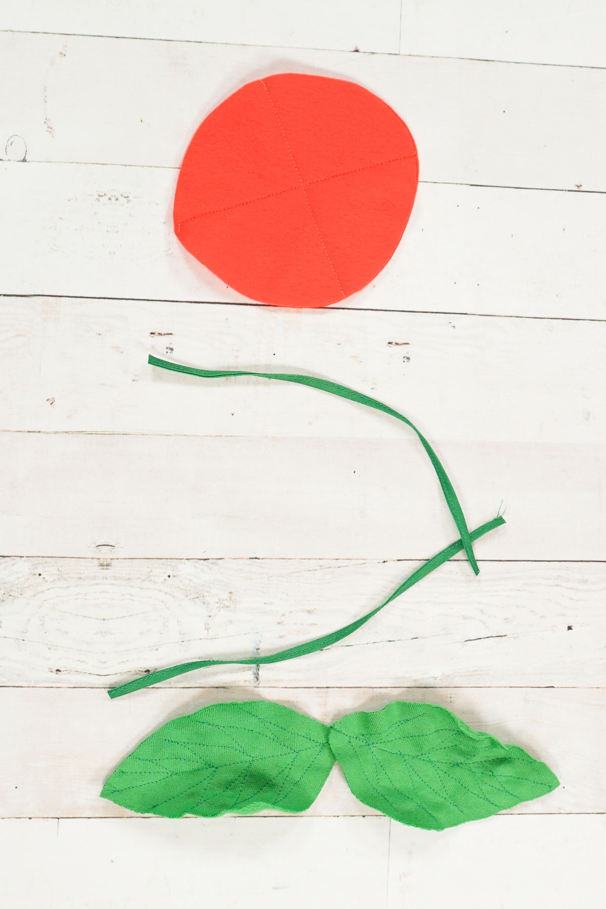 add stitching to circles, vines, and leaves