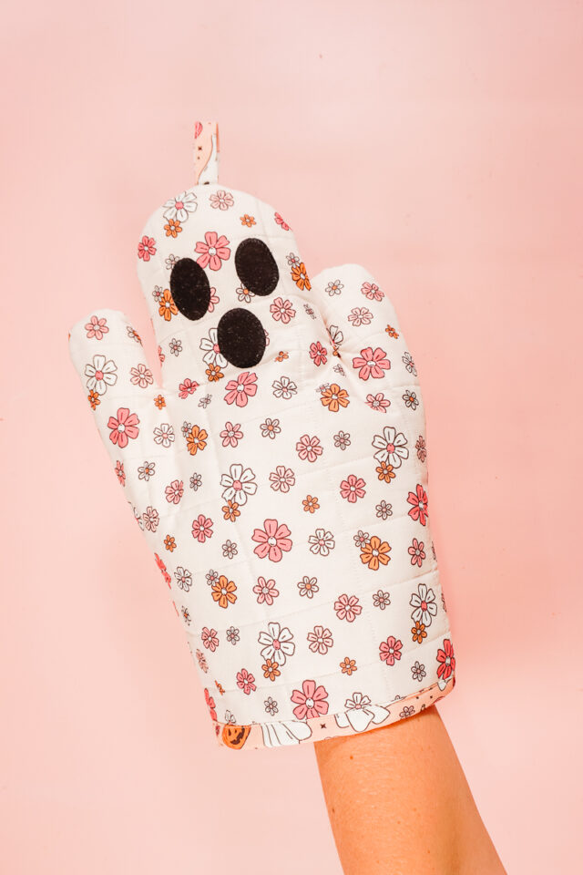 ghost oven mitt pattern