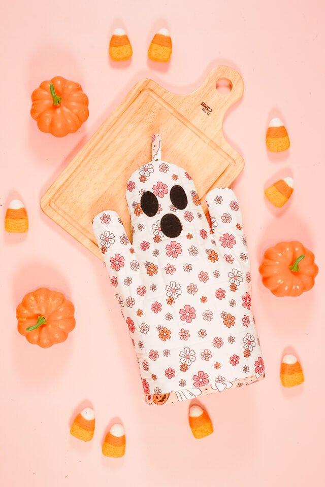 ghost oven mitt pattern