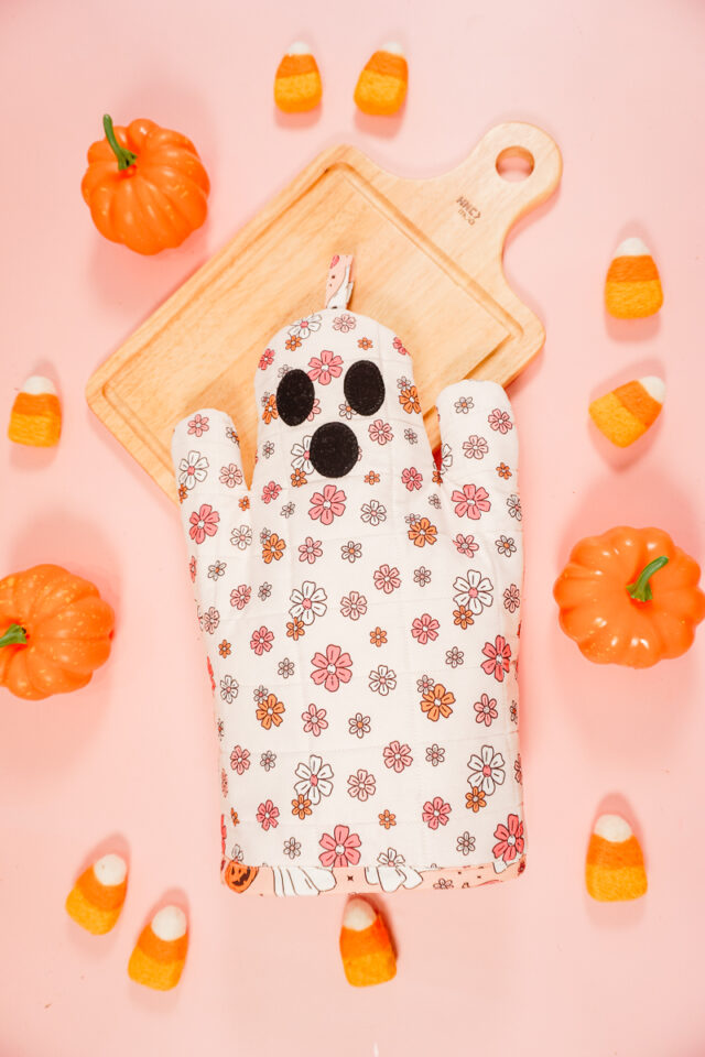 ghost oven mitt pattern