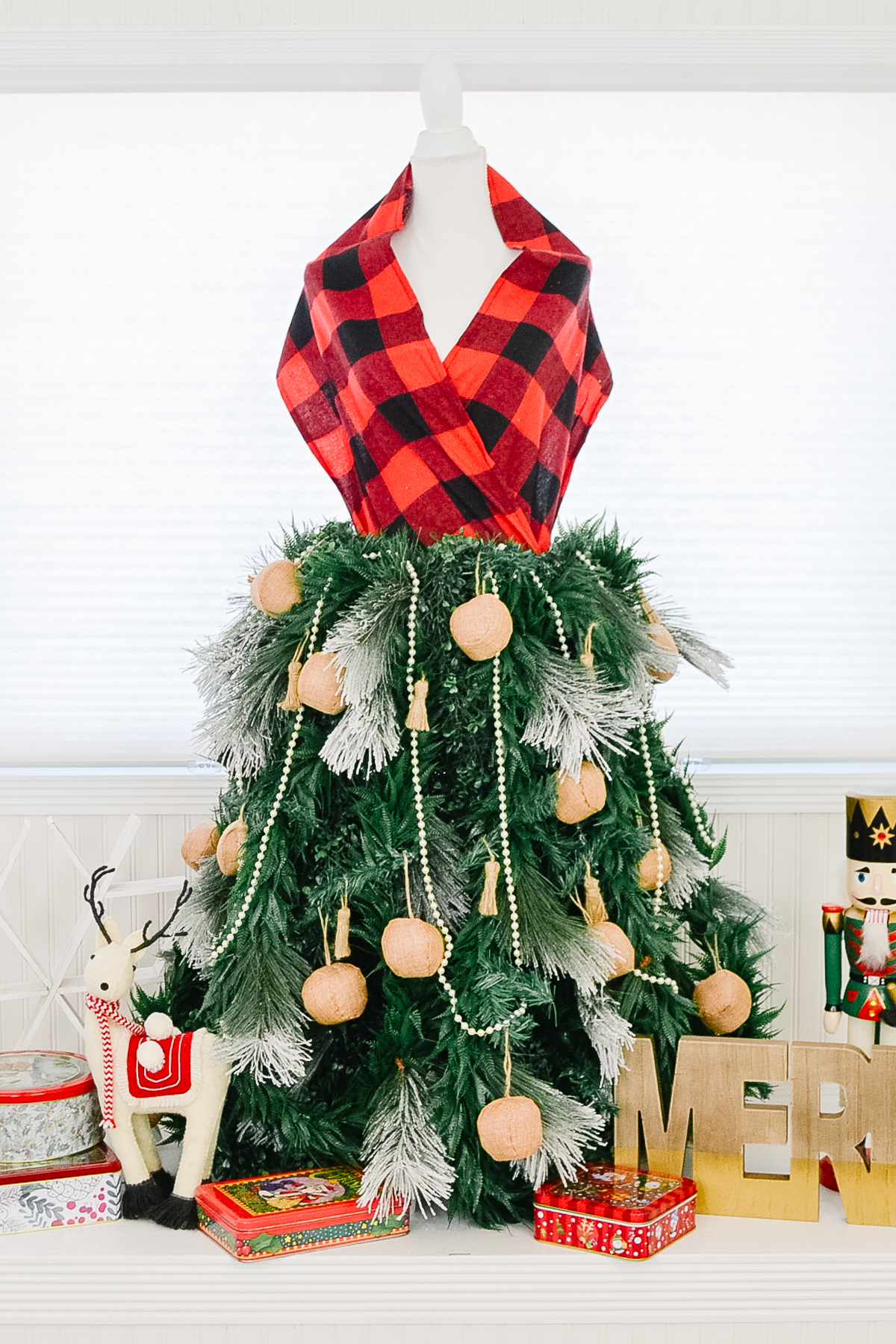 christmas tree dress form diy Make a Gorgeous • Heather Handmade Vintage Champagne Wedding Dresses Brand: SGK Sewing mannequin Product Color:NAVY FLOCK DOT
