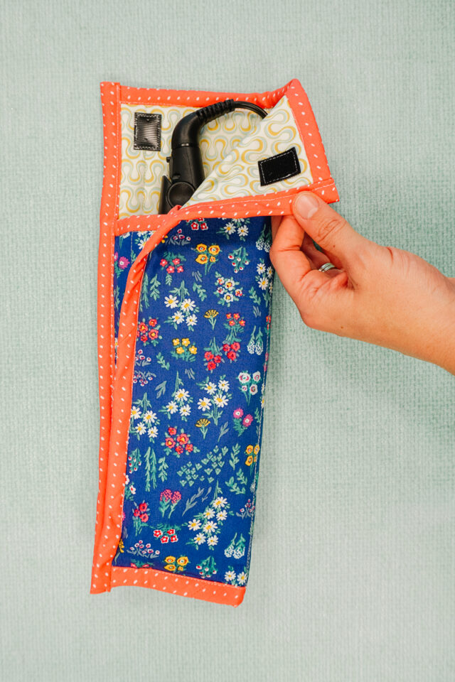 diy curling iron case free sewing pattern