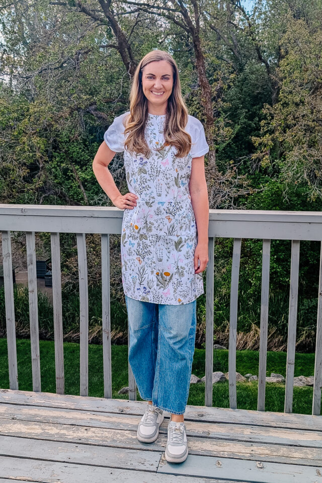 free adjustable apron sewing pattern