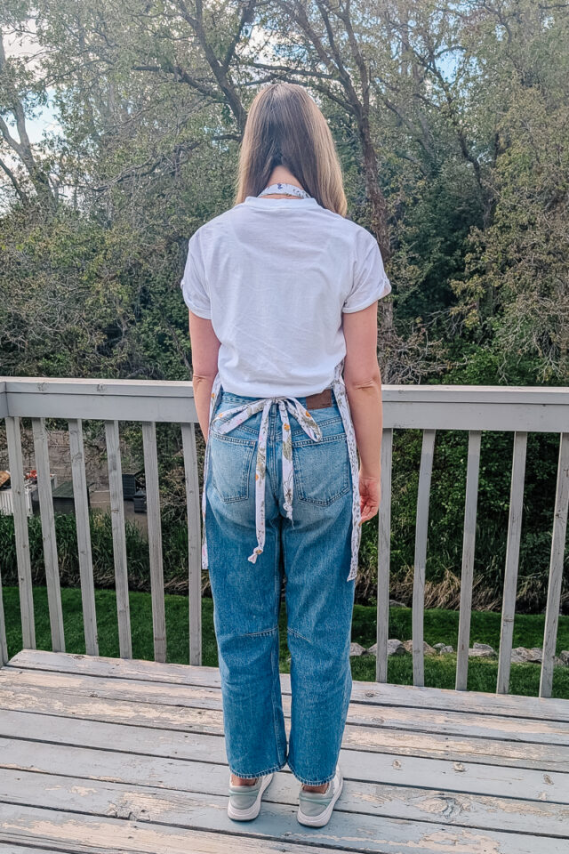 free adjustable apron sewing pattern