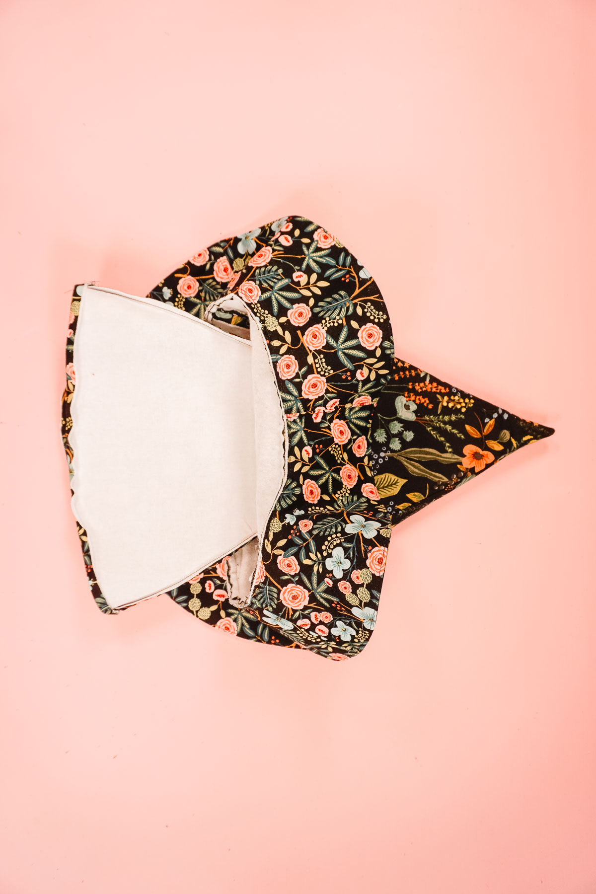 slide lining inside hat