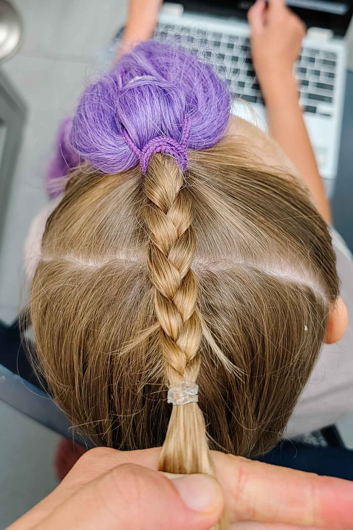 braid hair in ponytail