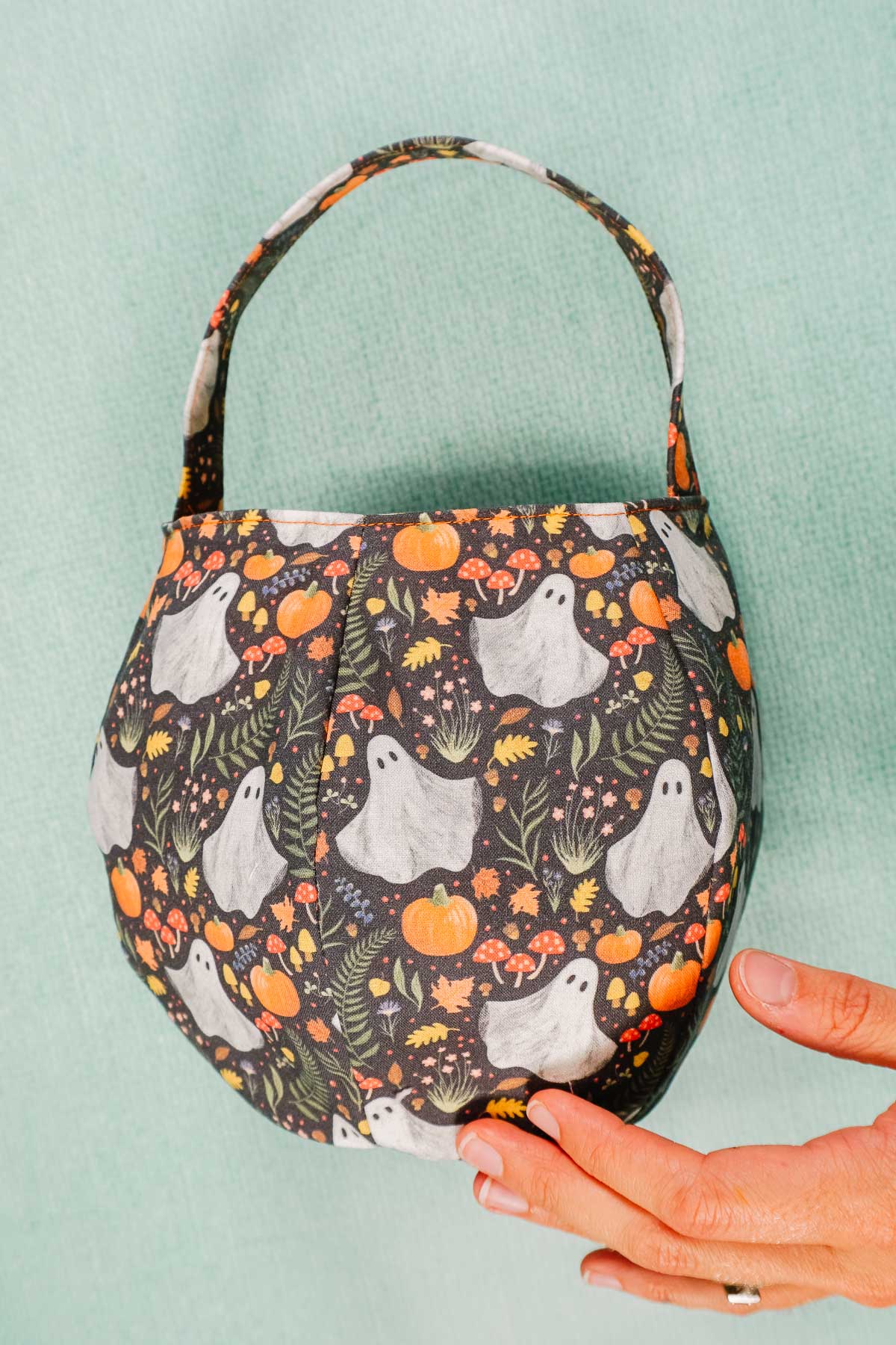 Halloween Trick or Treat Basket: Free Sewing Pattern
