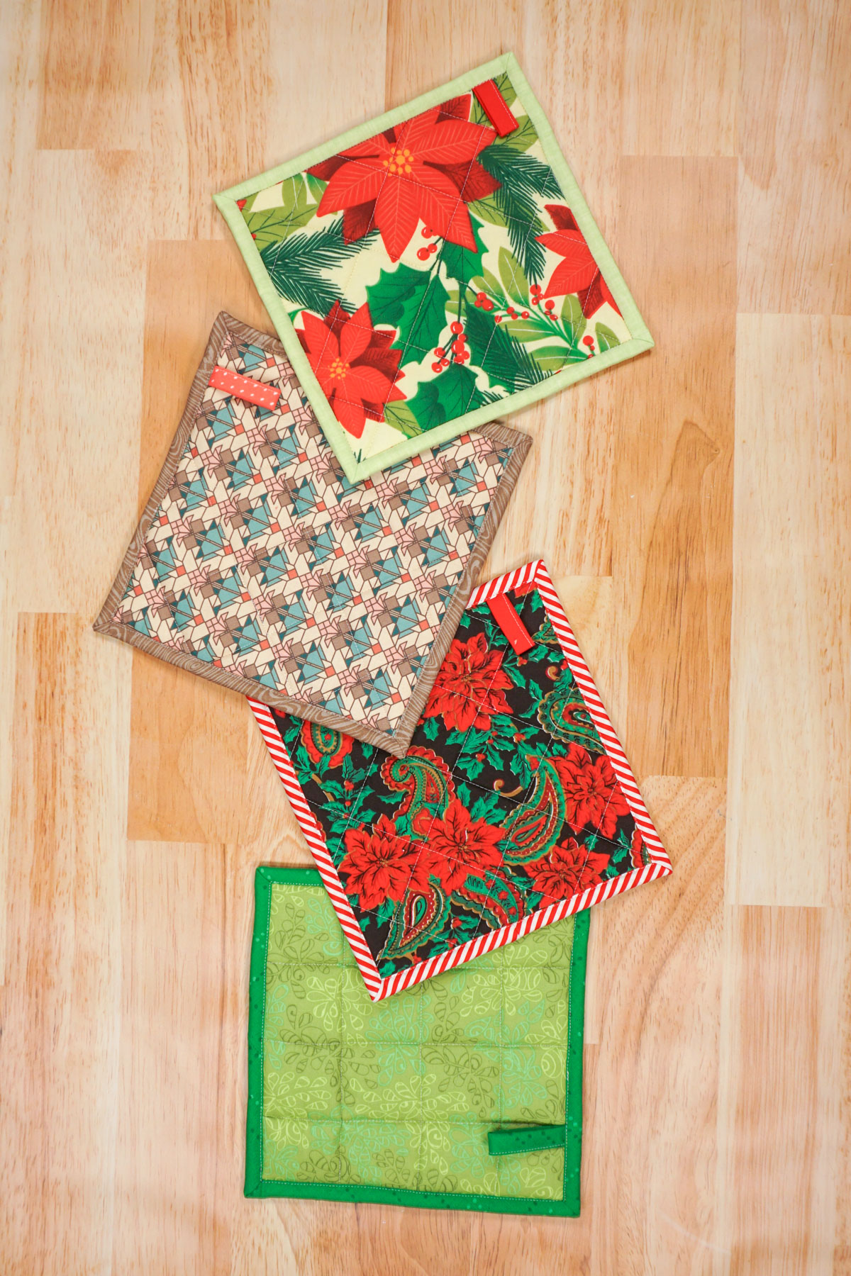 Free Pot Holder Sewing Pattern: Circle and Square
