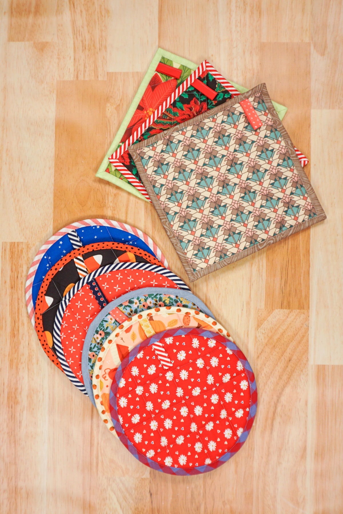 Free Pot Holder Sewing Pattern: Circle and Square