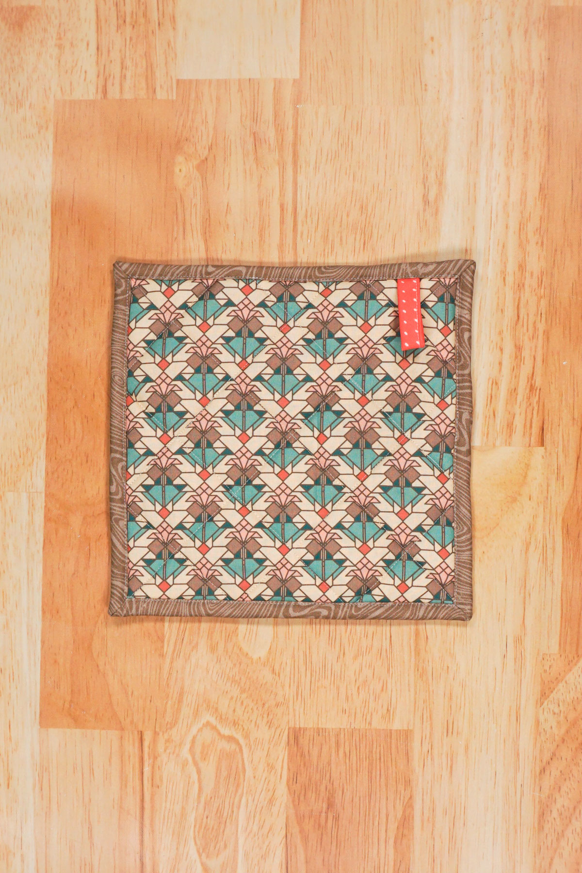 fold bias binding around edges and pin and sew in place