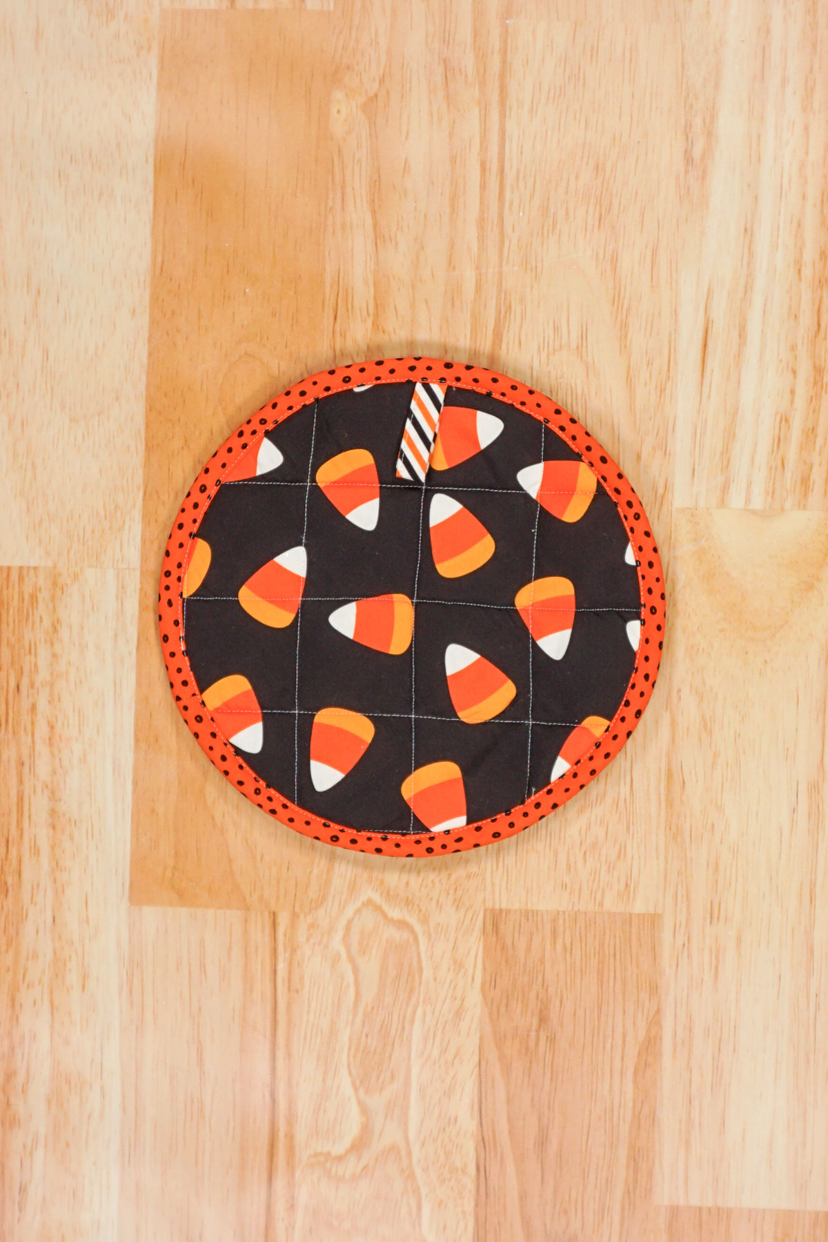 Free Pot Holder Sewing Pattern: Circle and Square