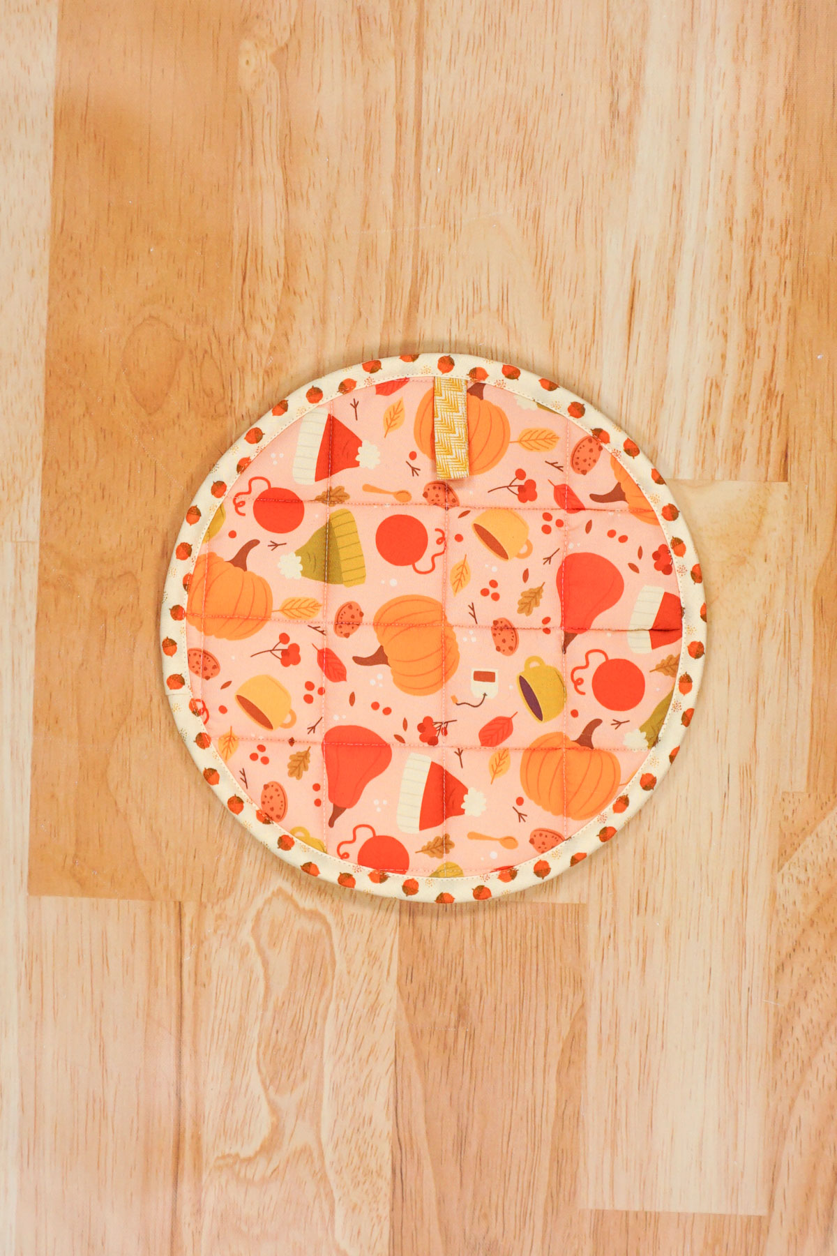Free Pot Holder Sewing Pattern: Circle and Square